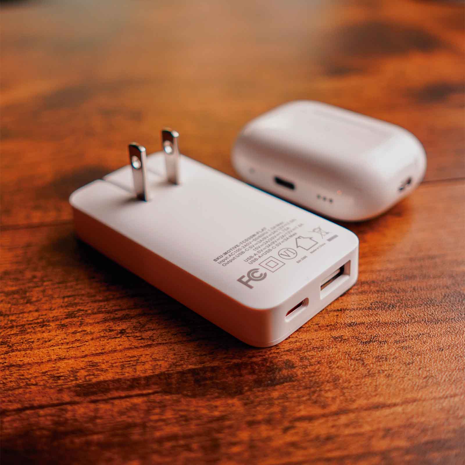 Power Up Your Charging: Discover the Flat Wall Charger with High-Speed USB-C