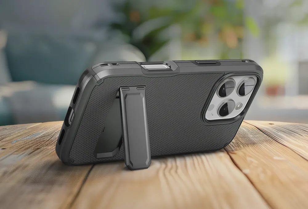 iPhone Holster Case with Belt Clip – Military-Grade & MagSafe | MOTIVE