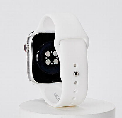 Base-Apple-Watch-Silicone-Band